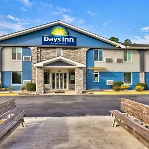 Hotel Days By Wyndham Savannah Gateway I-95